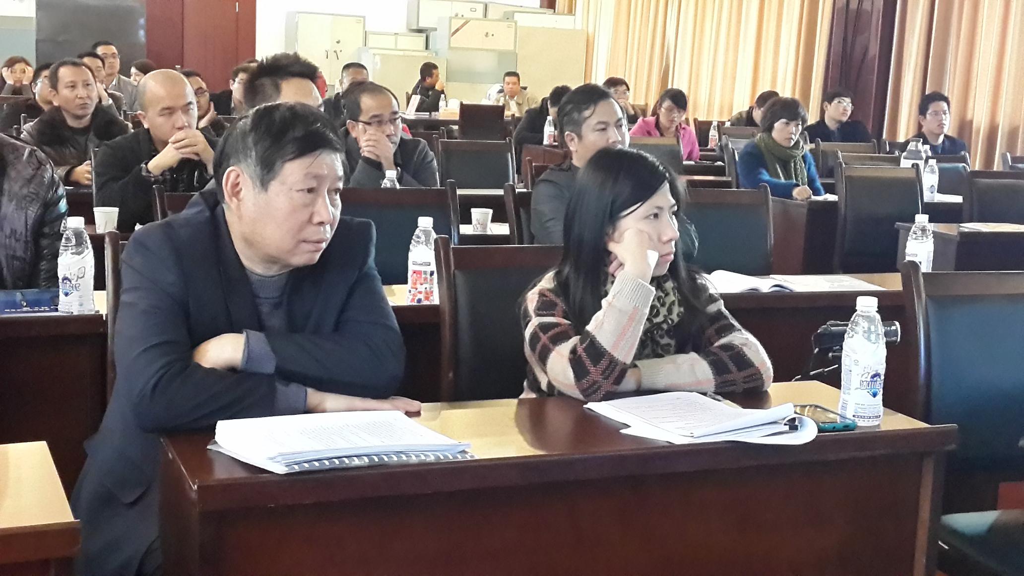 （航建公司学员认真听讲）